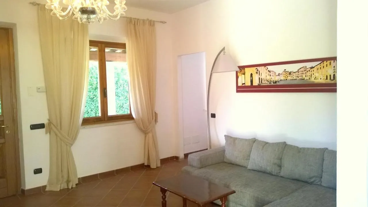 Villa In Lucca Placed In A Residential Area, All Services Nearby