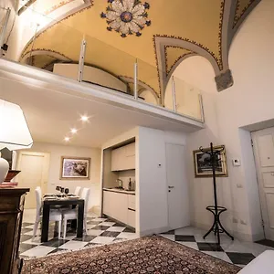  Appartement Il Teatro Romano Suites
